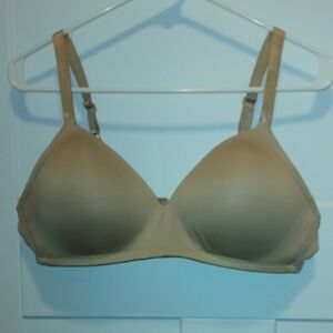 Ellen Tracy Cream Intimates & Sleepwear